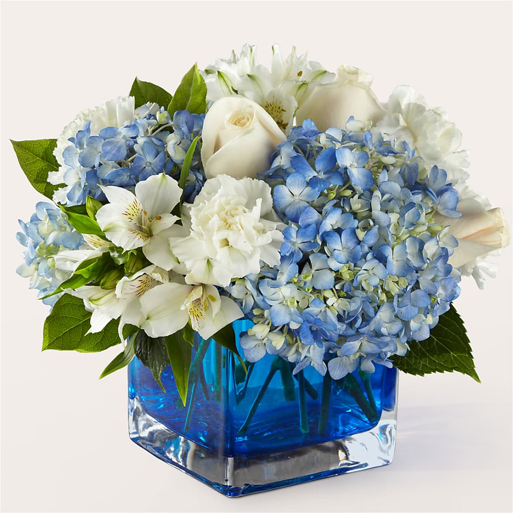 Soothing Waters Bouquet – Atkinson Florist, Thornhill ON