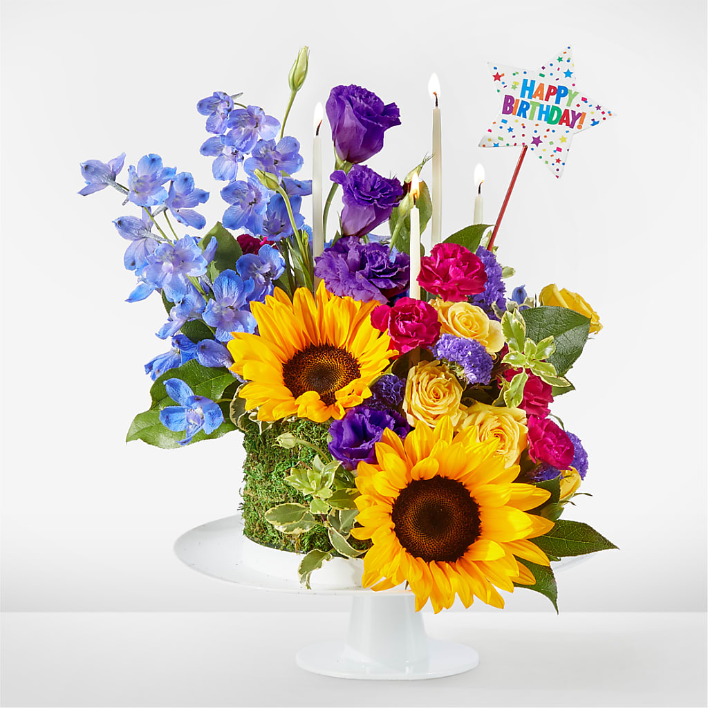 Star of the Day Floral Cake – Atkinson Florist, Thornhill ON