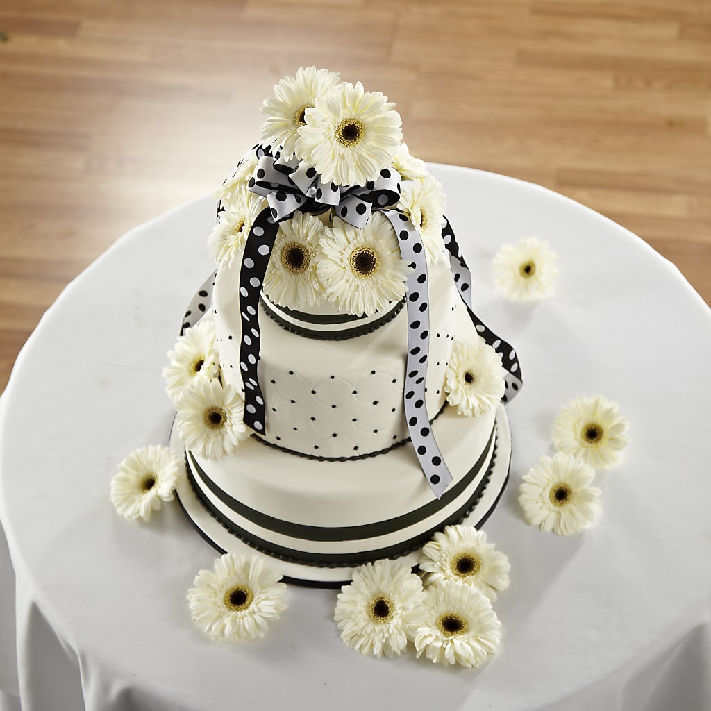 Simple Sophistication Cake Décor – Atkinson Florist, Thornhill ON
