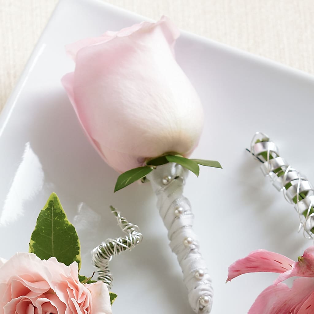 Pink Rose Boutonniere – Atkinson Florist, Thornhill ON
