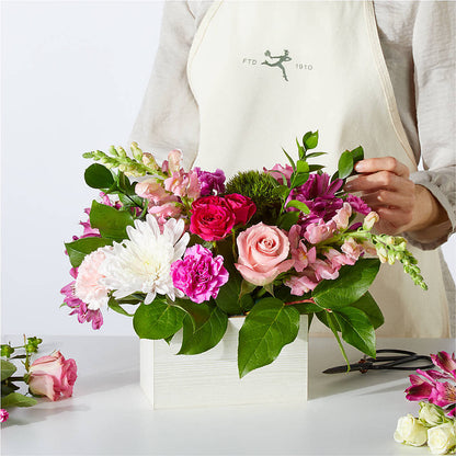 Sweetberry Box – A Florist Original –  Atkinson Florist, Thornhill ON