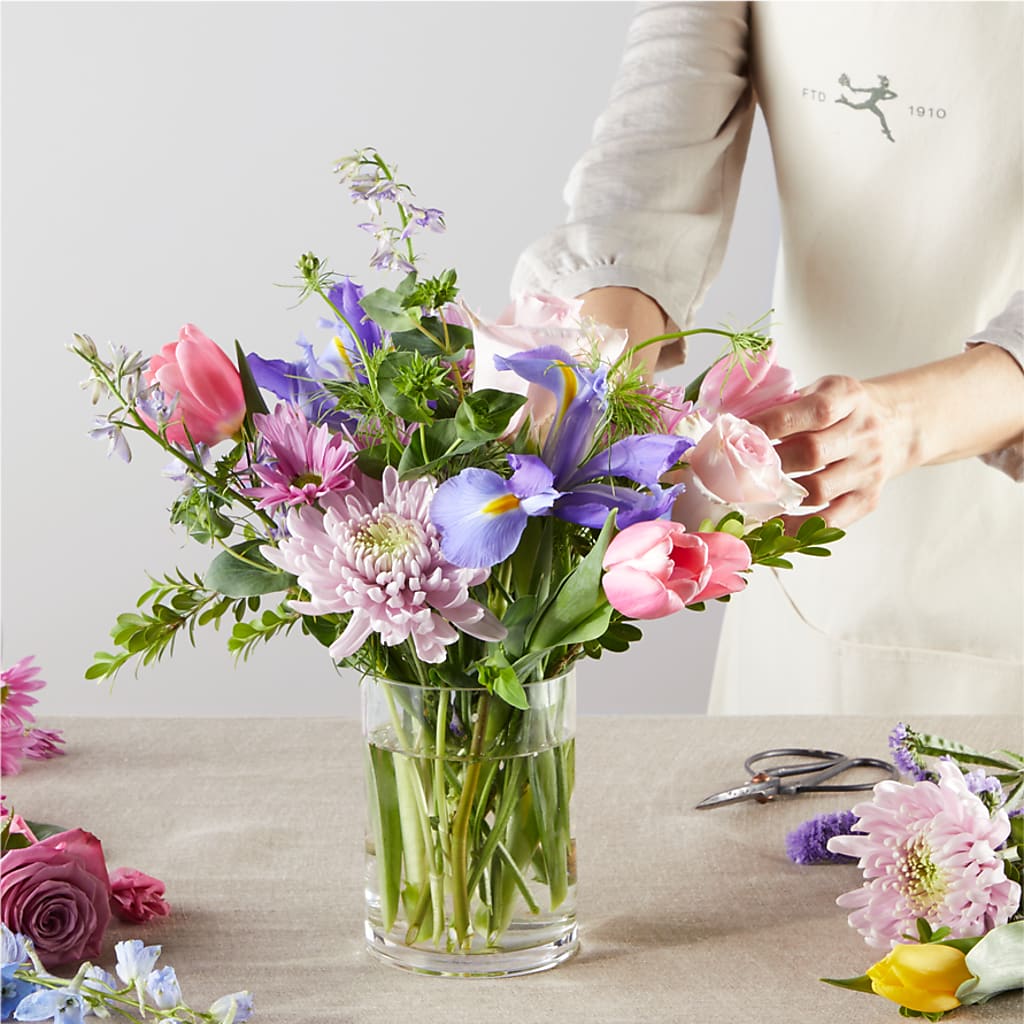 Pastel Tradition - A Florist Original –  Atkinson Florist, Thornhill ON