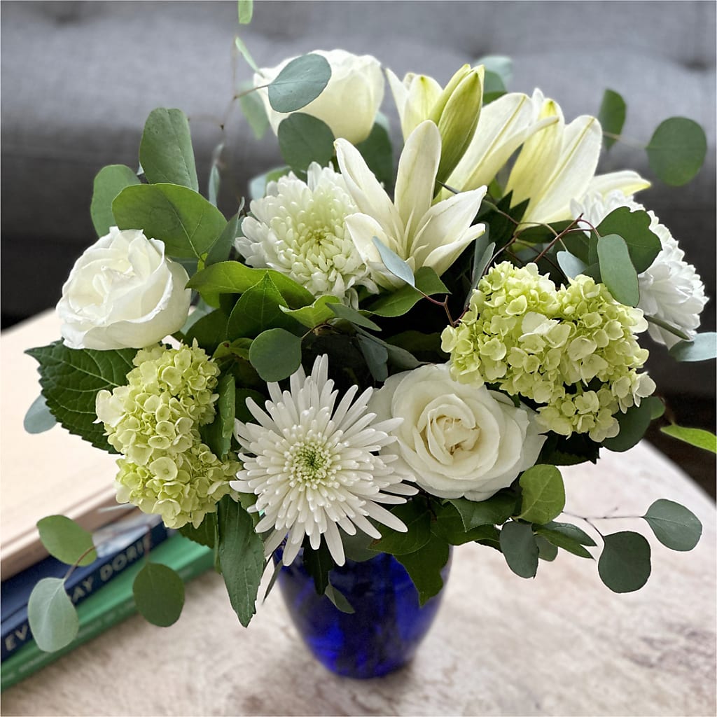 Snowy Dreams Bouquet –  Atkinson Florist, Thornhill ON