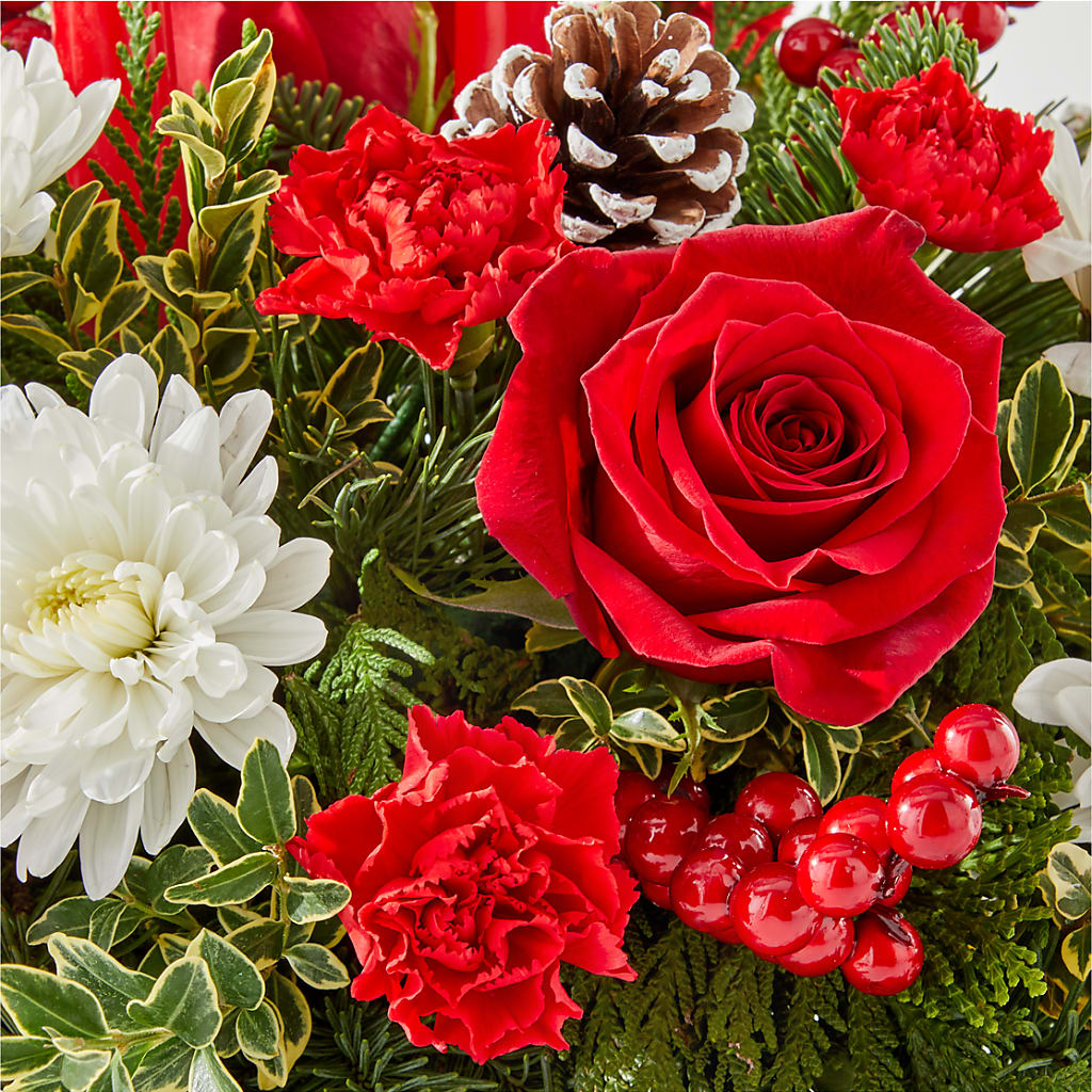 Holiday Soiree Centerpiece –  Atkinson Florist, Thornhill ON